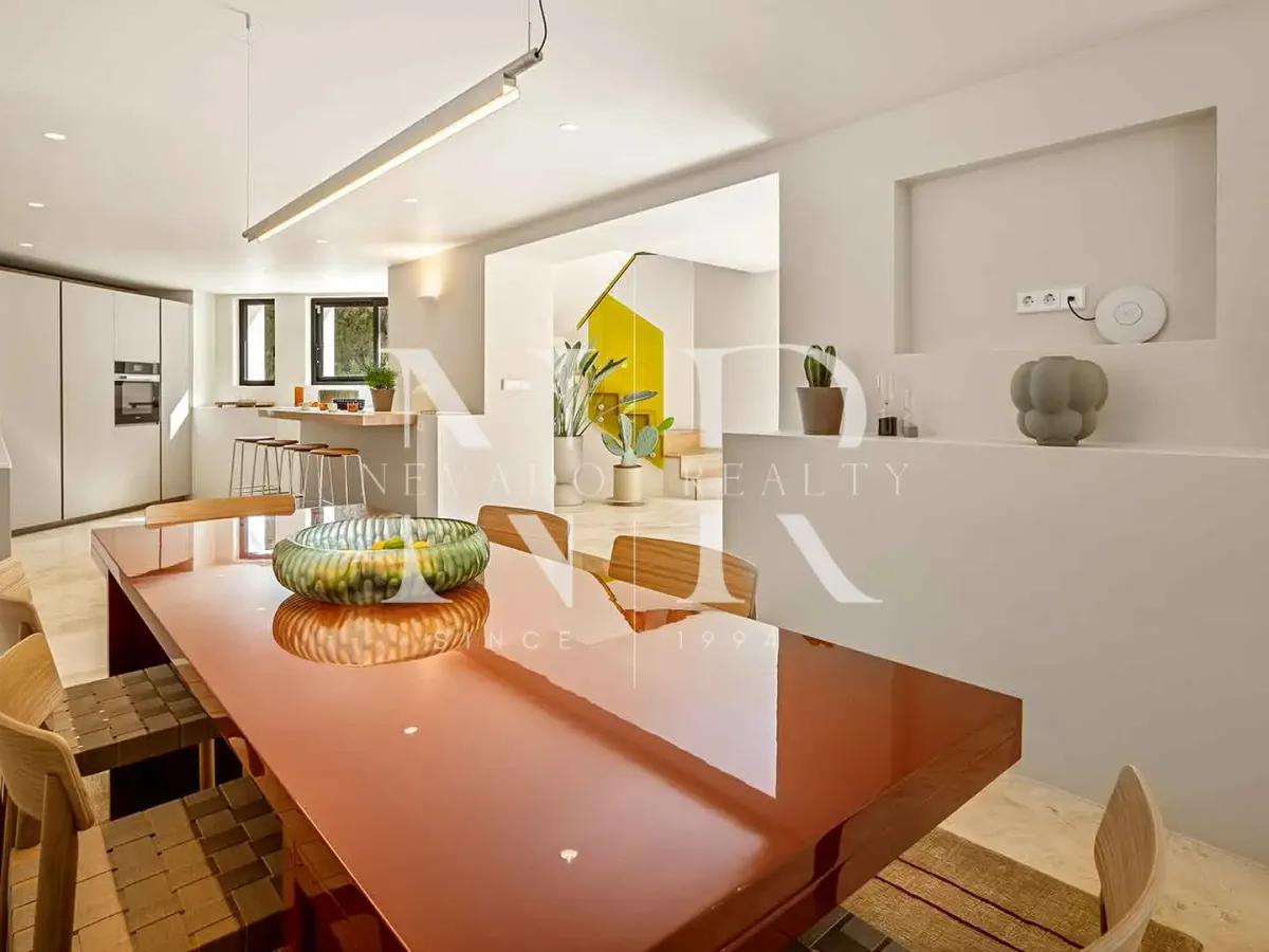 Villa in Las Brisas Golf completely renovated for sale