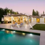 Completely renovated villa for sale in the La Cerquilla residential area 1