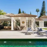 Completely renovated villa for sale in the La Cerquilla residential area 2