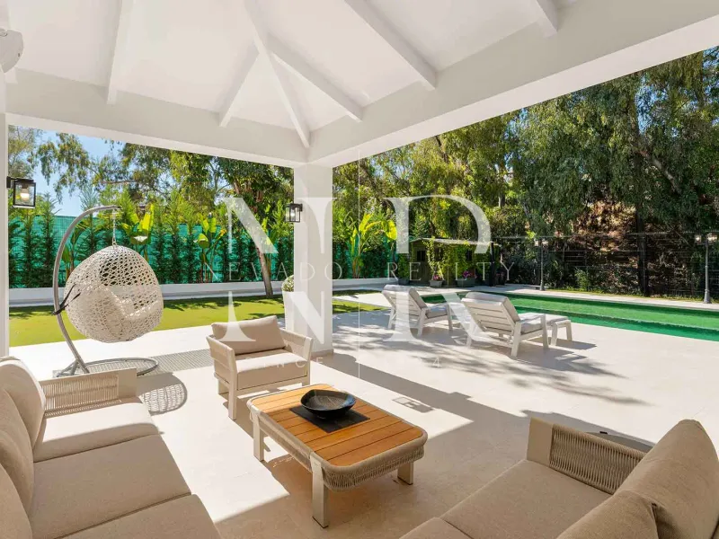 Completely renovated villa for sale in the La Cerquilla residential area