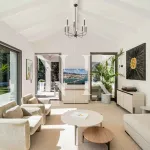 Completely renovated villa for sale in the La Cerquilla residential area 5