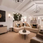 Completely renovated villa for sale in the La Cerquilla residential area 12