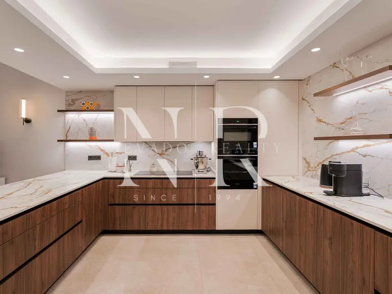 Completely renovated villa for sale in the La Cerquilla residential area