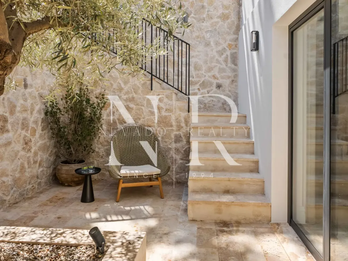 Villa for sale in Las Brisas Golf, on the first line of the golf course