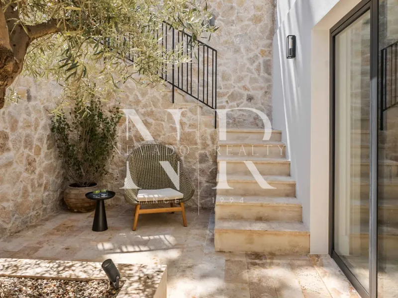 Villa for sale in Las Brisas Golf, on the first line of the golf course