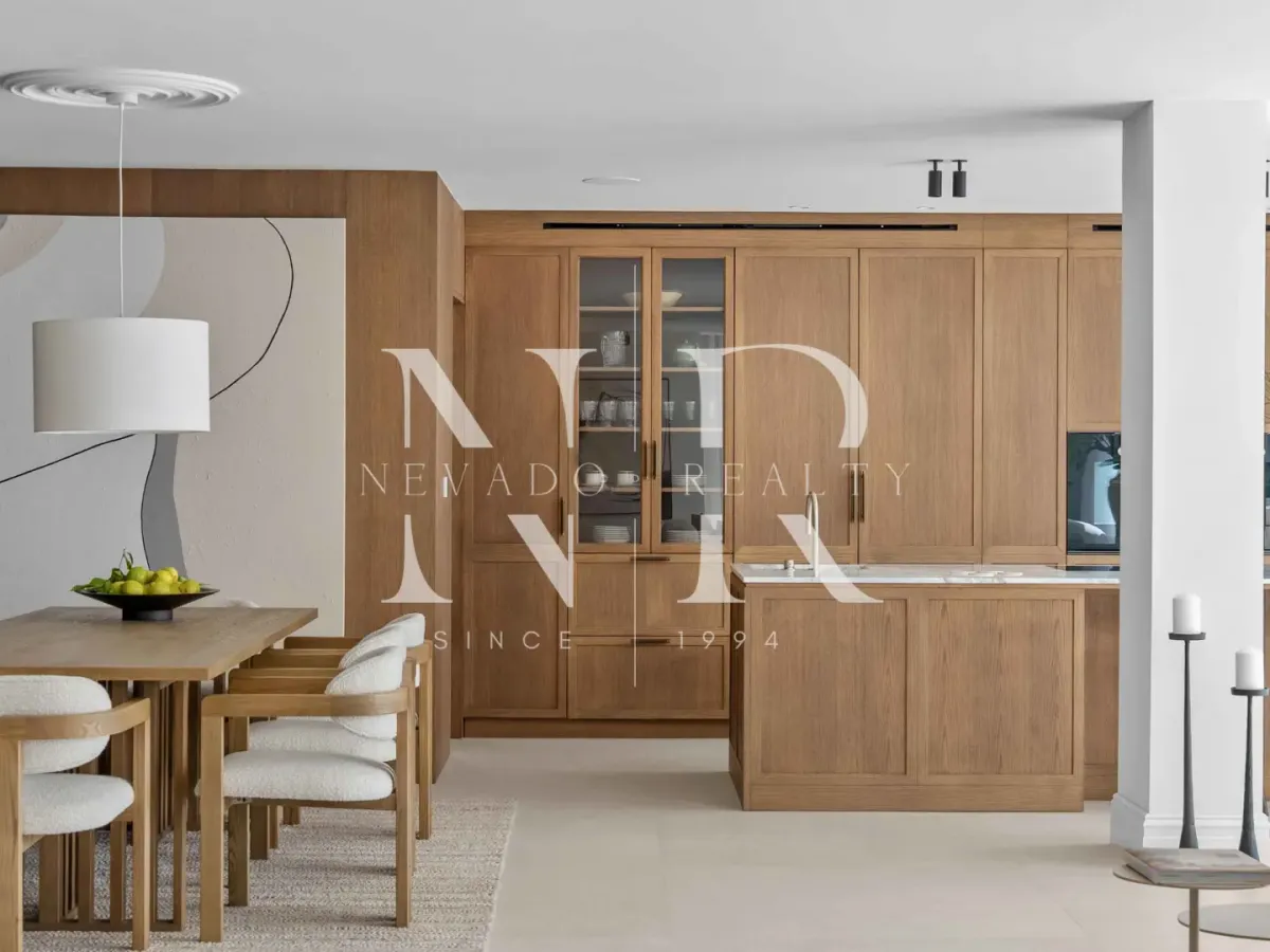 Villa for sale in Las Brisas Golf, on the first line of the golf course