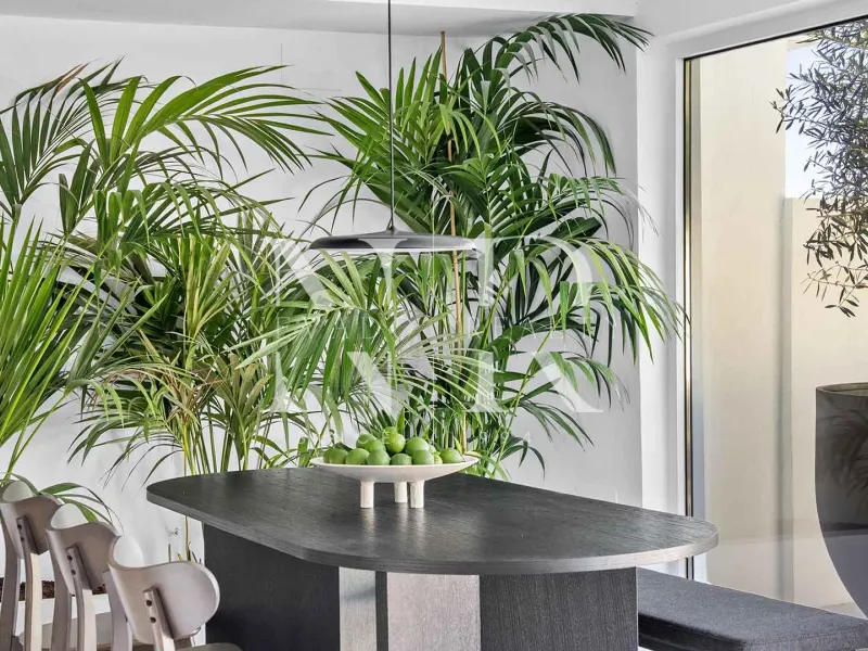 Fully renovated townhouse in Nueva Andalucía for sale