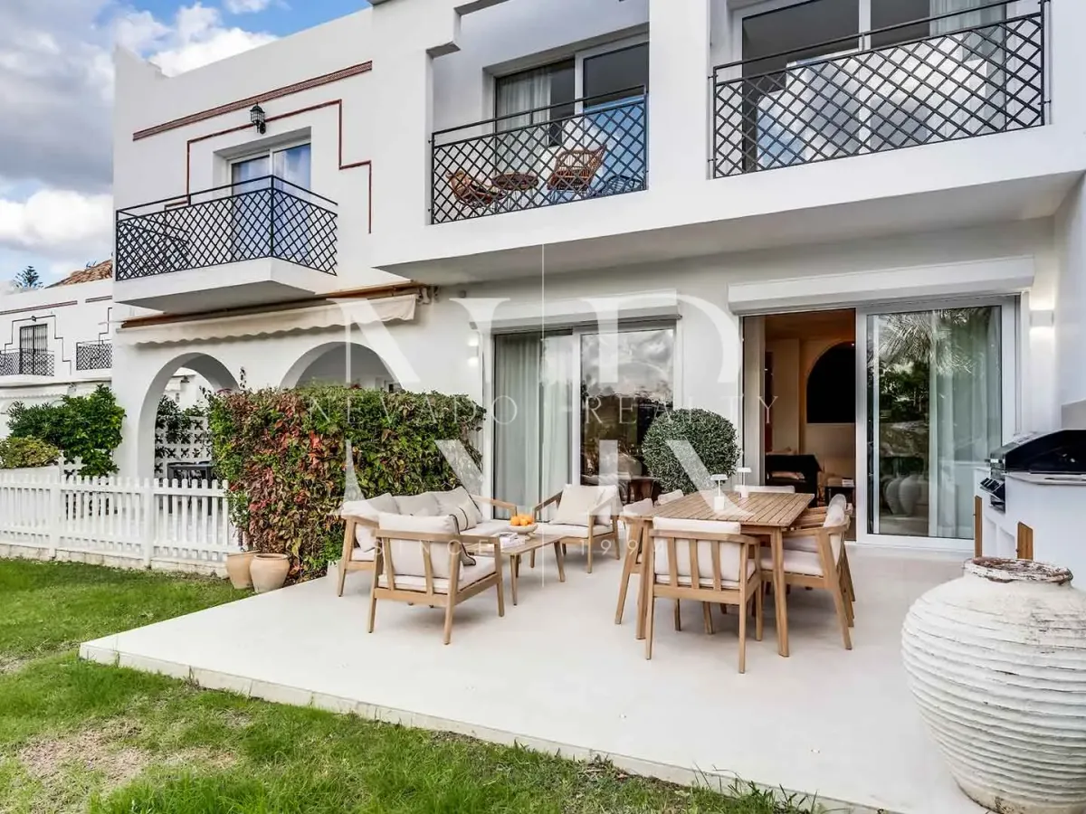 Semi-detached house in Los Potros residential area, completely refurbished, for sale