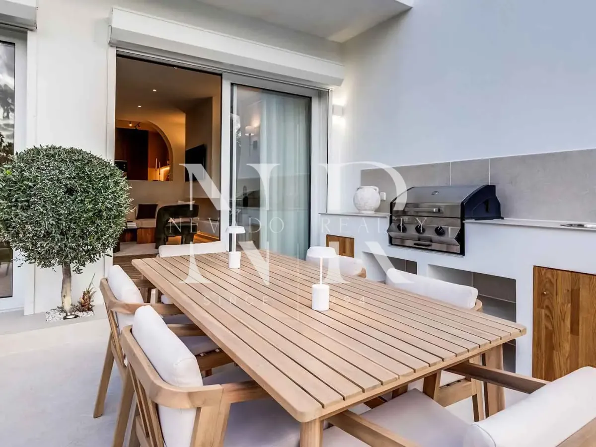 Semi-detached house in Los Potros residential area, completely refurbished, for sale