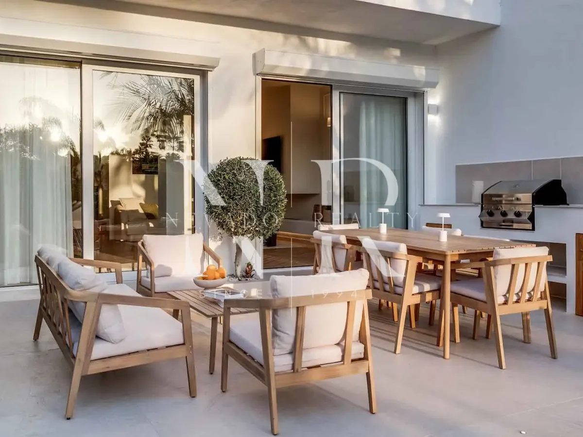 Semi-detached house in Los Potros residential area, completely refurbished, for sale