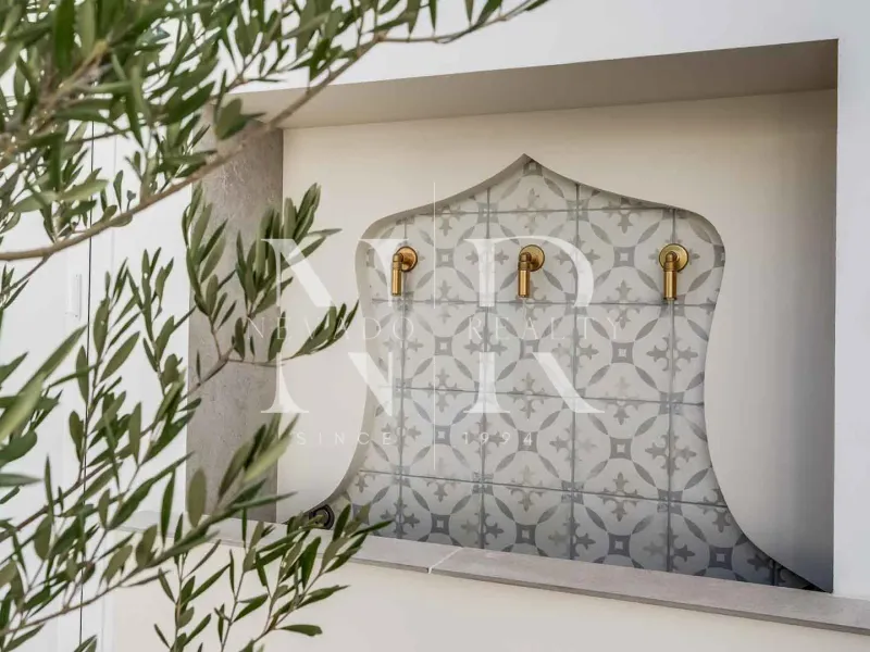 Semi-detached house in Los Potros residential area, completely refurbished, for sale