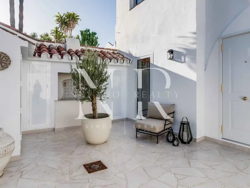 Semi-detached house in Los Potros residential area, completely refurbished, for sale