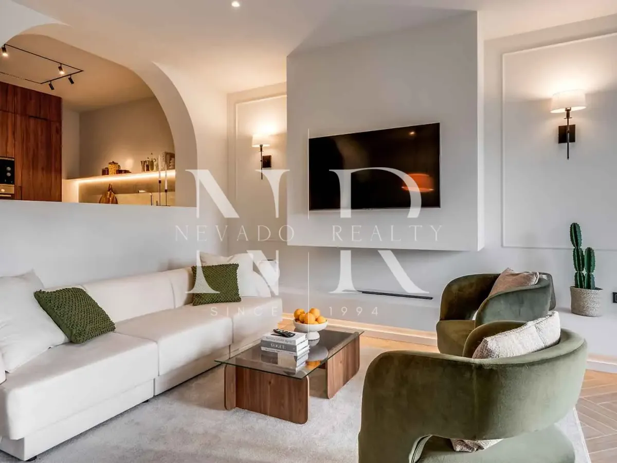 Semi-detached house in Los Potros residential area, completely refurbished, for sale