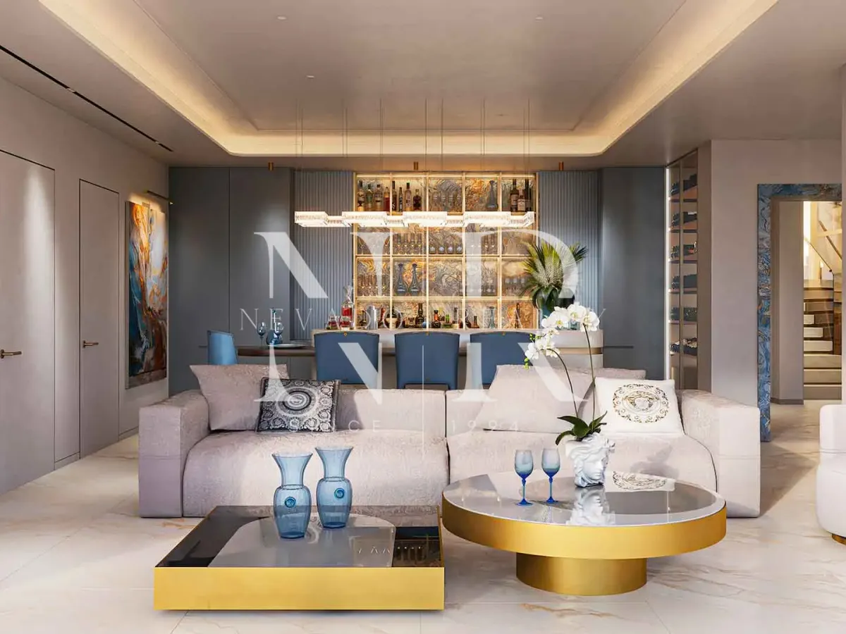 Designer villa for sale in Lomas de Nueva Andalucía