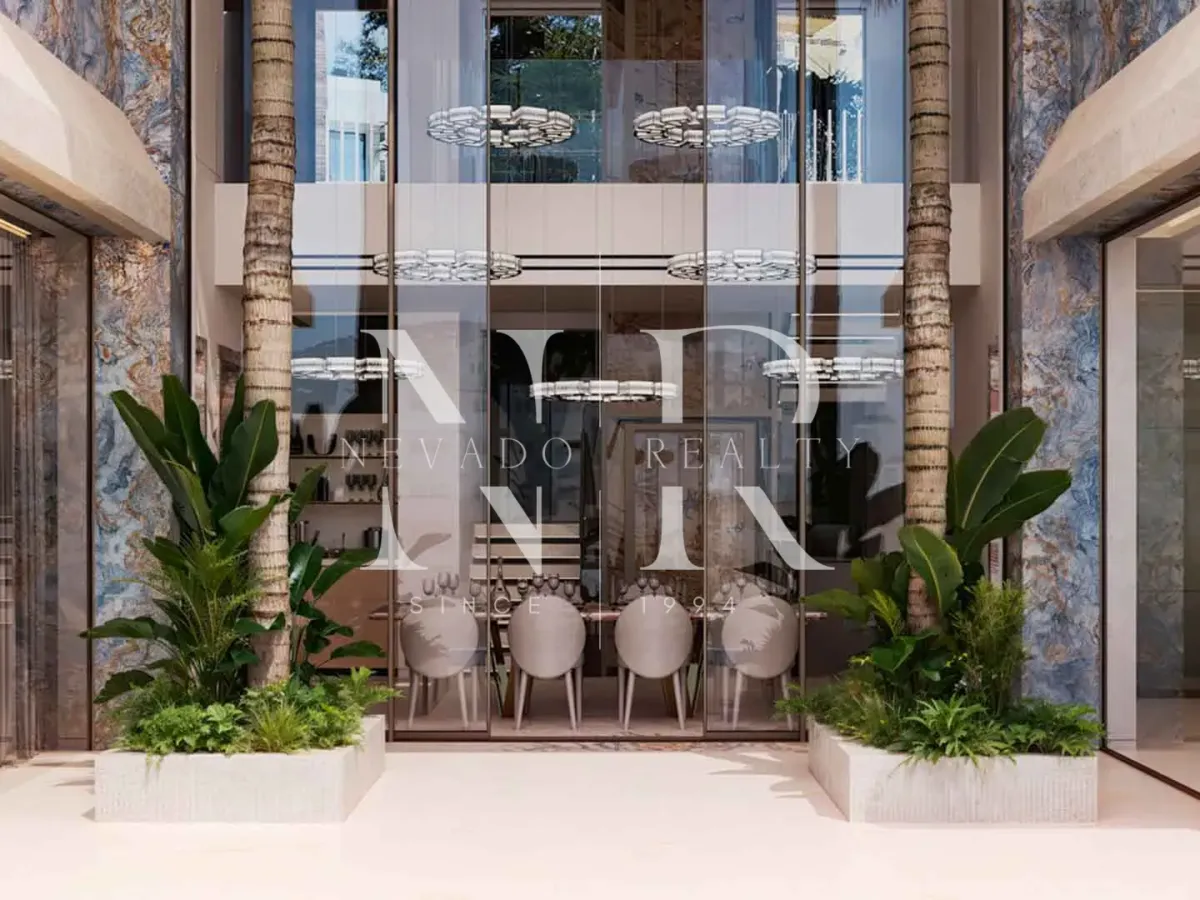 Designer villa for sale in Lomas de Nueva Andalucía