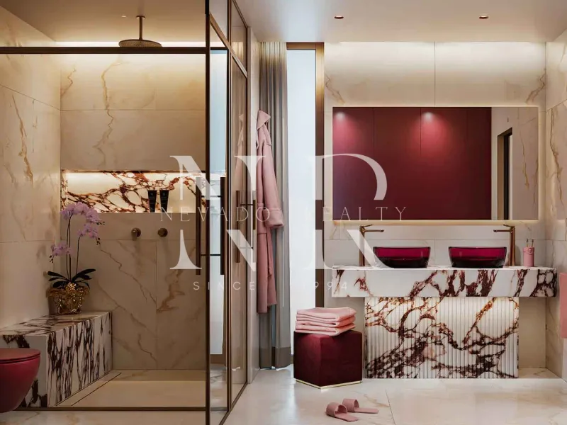 Designer villa for sale in Lomas de Nueva Andalucía