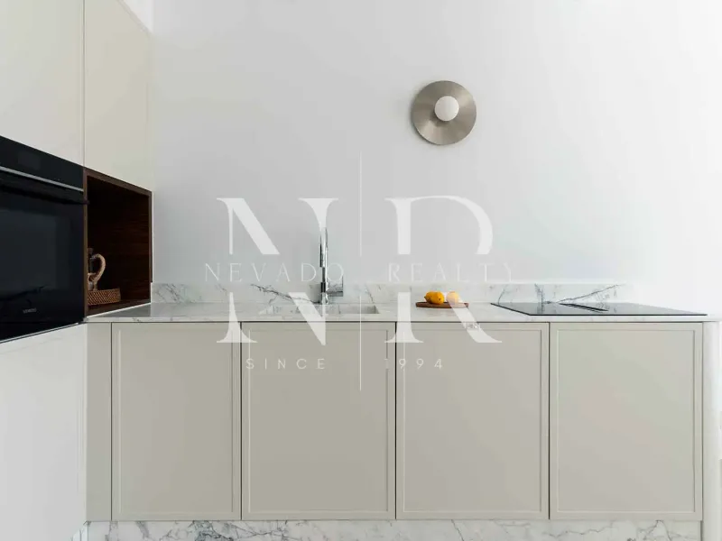 Penthouse in La Quinta Village residential complex with sea views for sale