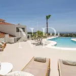 Villa in Las Lomas de Nueva Andalucía with panoramic sea views for sale 1