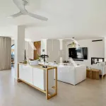 Villa in Las Lomas de Nueva Andalucía with panoramic sea views for sale 7