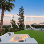 Frontline golf villa in Aloha for sale 2