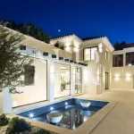 Frontline golf villa in Aloha for sale 3