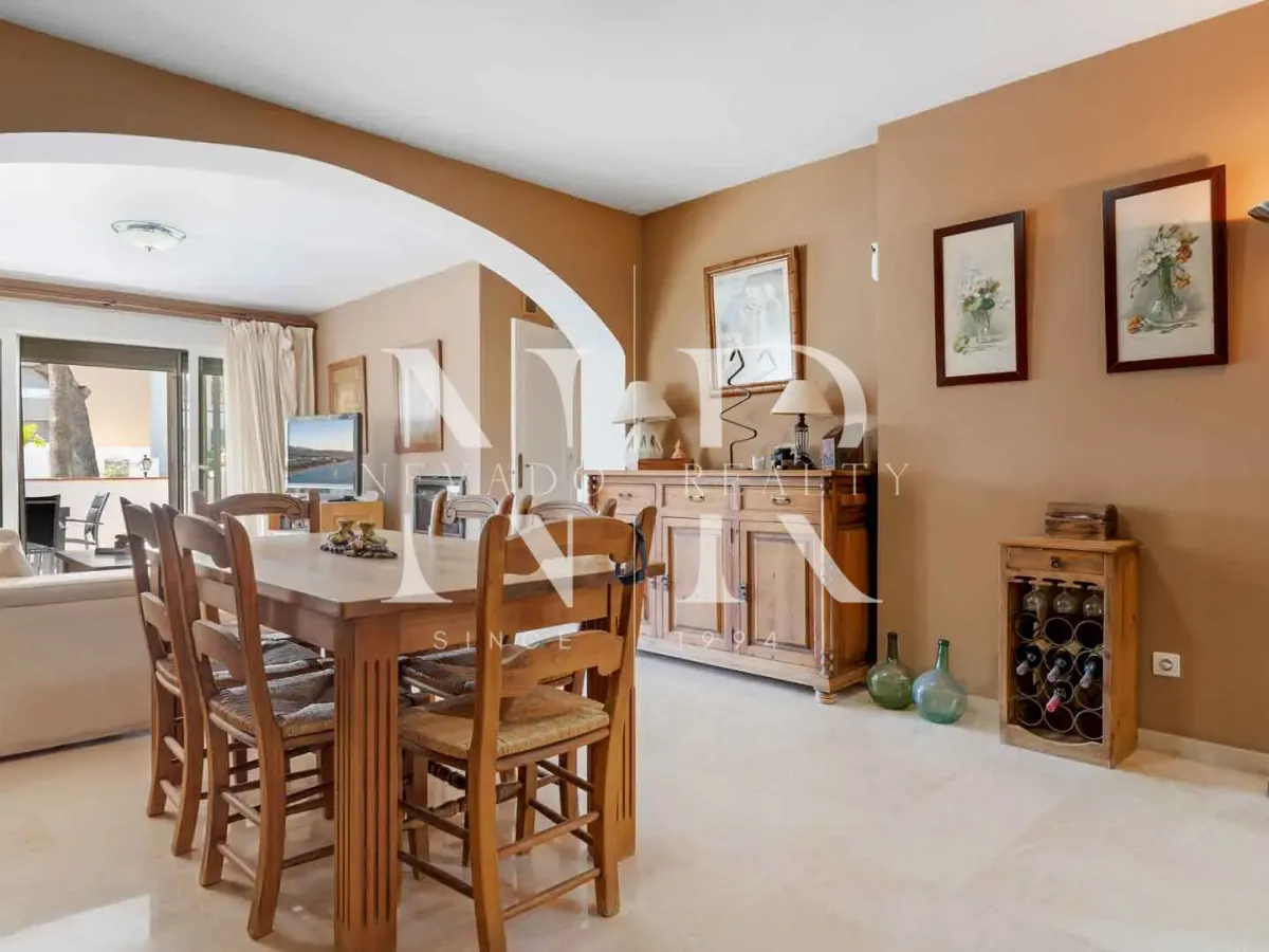 Apartment in Nueva Andalucía for sale