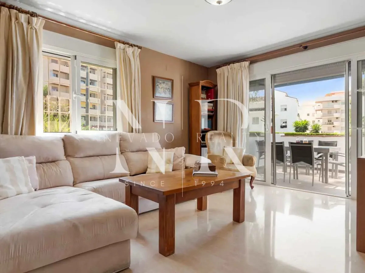 Apartment in Nueva Andalucía for sale