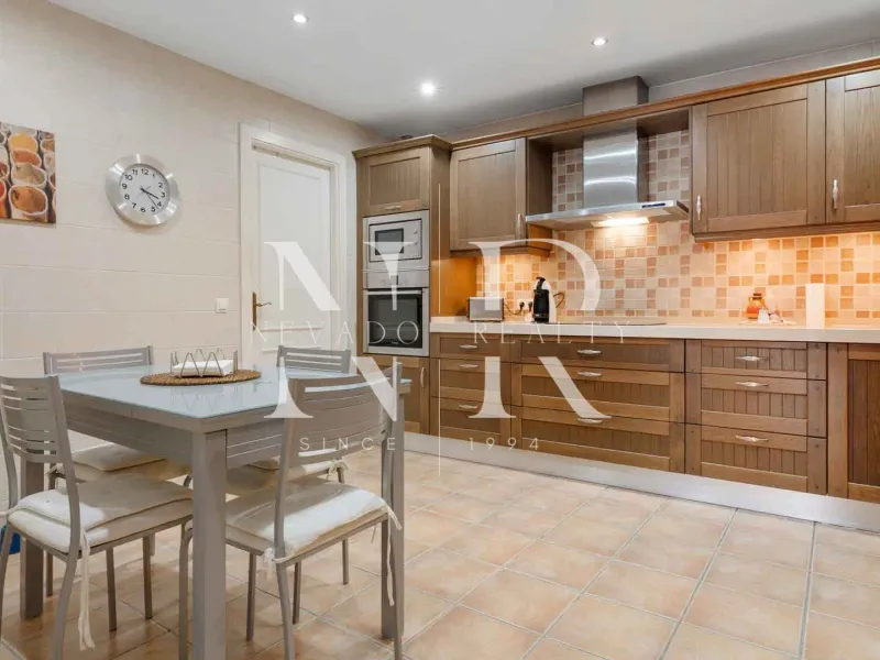 Apartment in Nueva Andalucía for sale