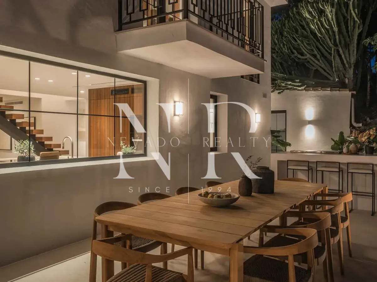 Completely renovated semi-detached house in Urbanización Peñablanca for sale