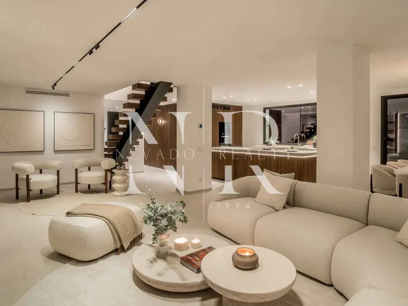 Completely renovated semi-detached house in Urbanización Peñablanca for sale