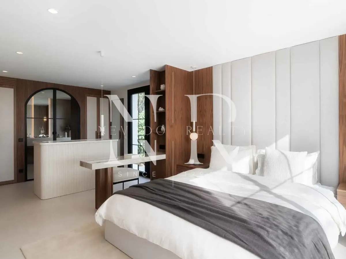 Completely renovated semi-detached house in Urbanización Peñablanca for sale