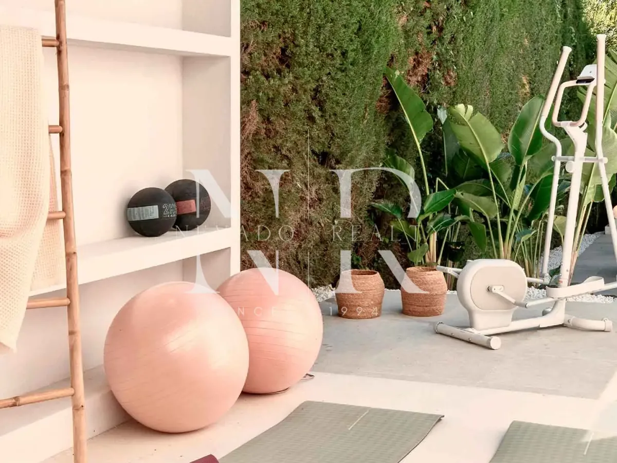 Completely refurbished villa in Nueva Andalucia for sale