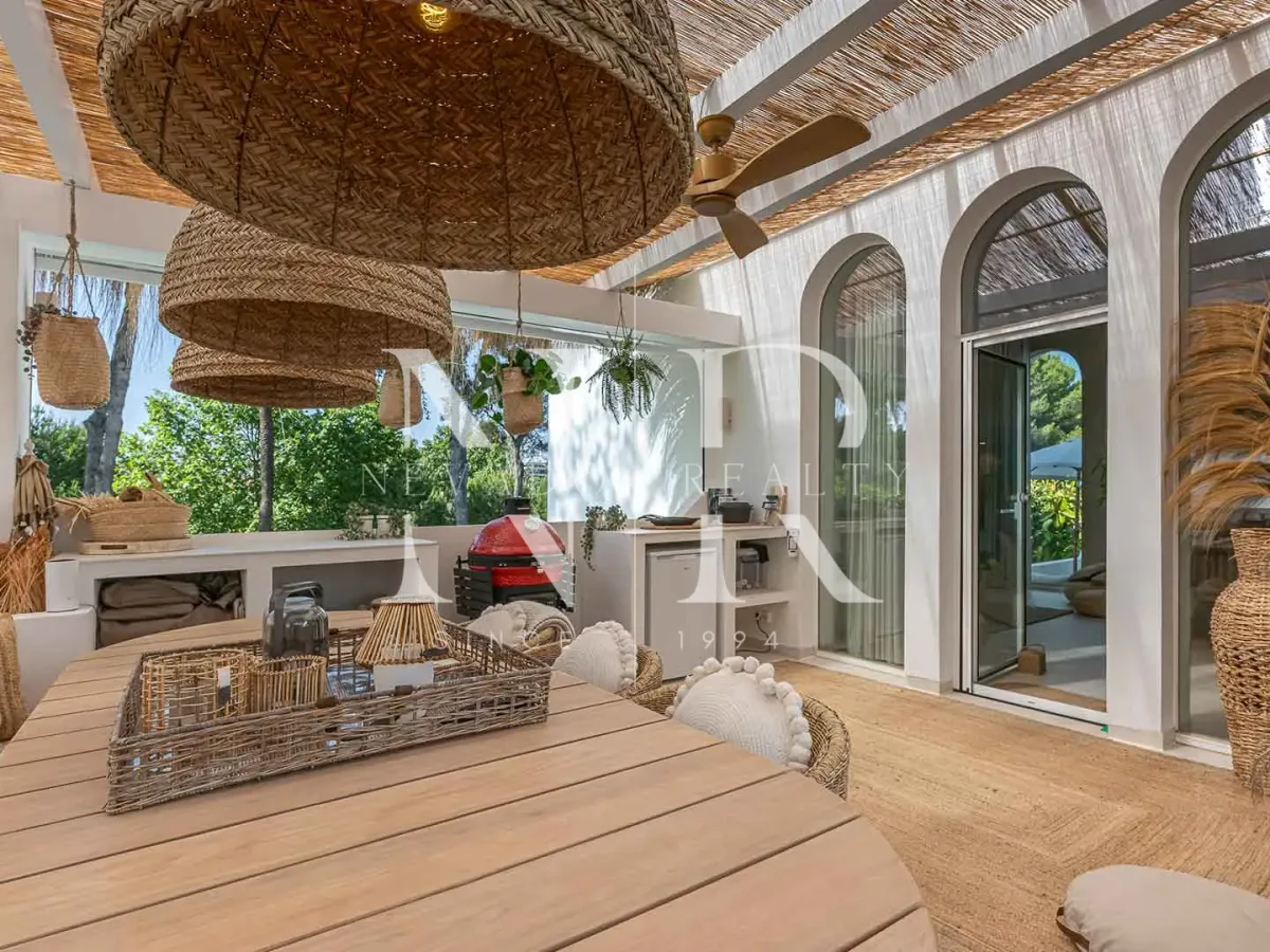 Boho style villa in Atalaya Rio Verde for sale