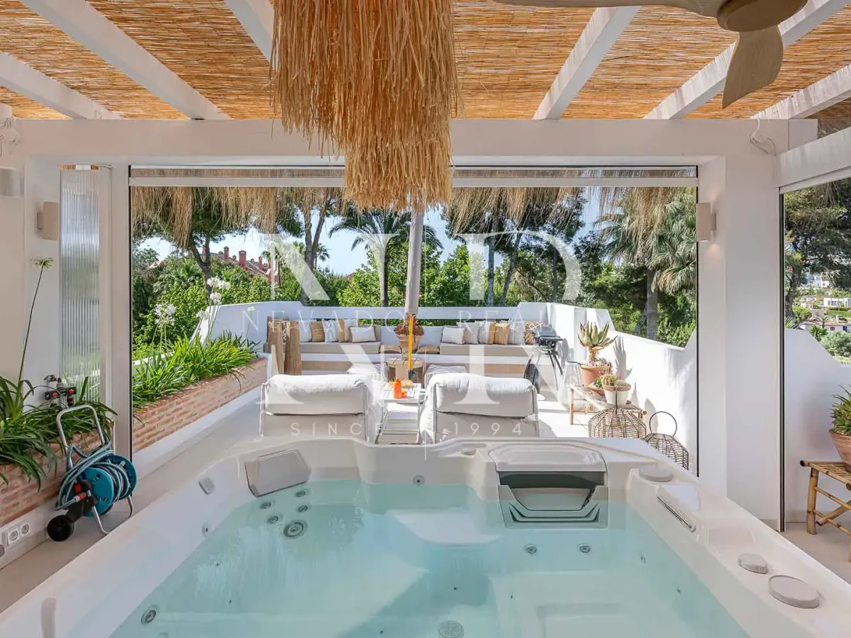 Boho style villa in Atalaya Rio Verde for sale