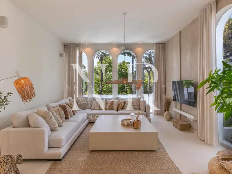 Boho style villa in Atalaya Rio Verde for sale