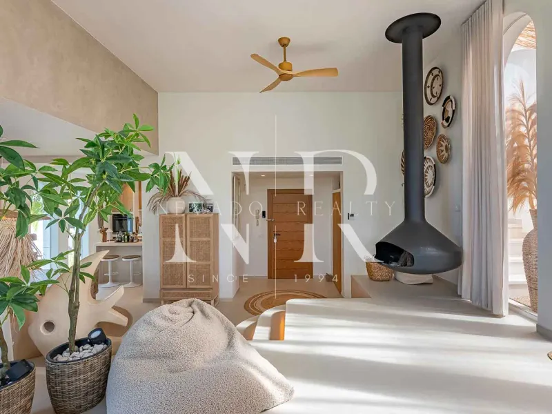 Boho style villa in Atalaya Rio Verde for sale