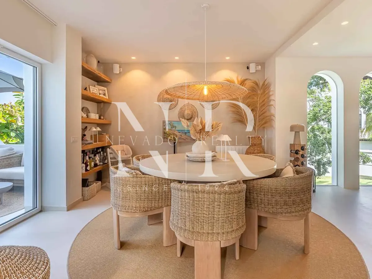 Boho style villa in Atalaya Rio Verde for sale