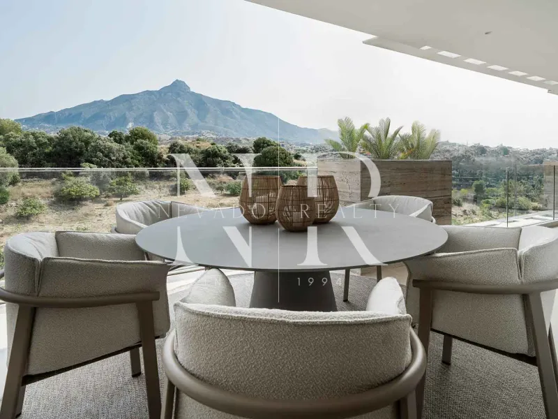 Newly built penthouse in Aloha for sale