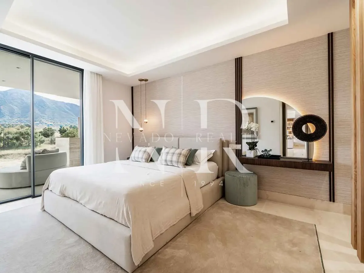 Newly built penthouse in Aloha for sale