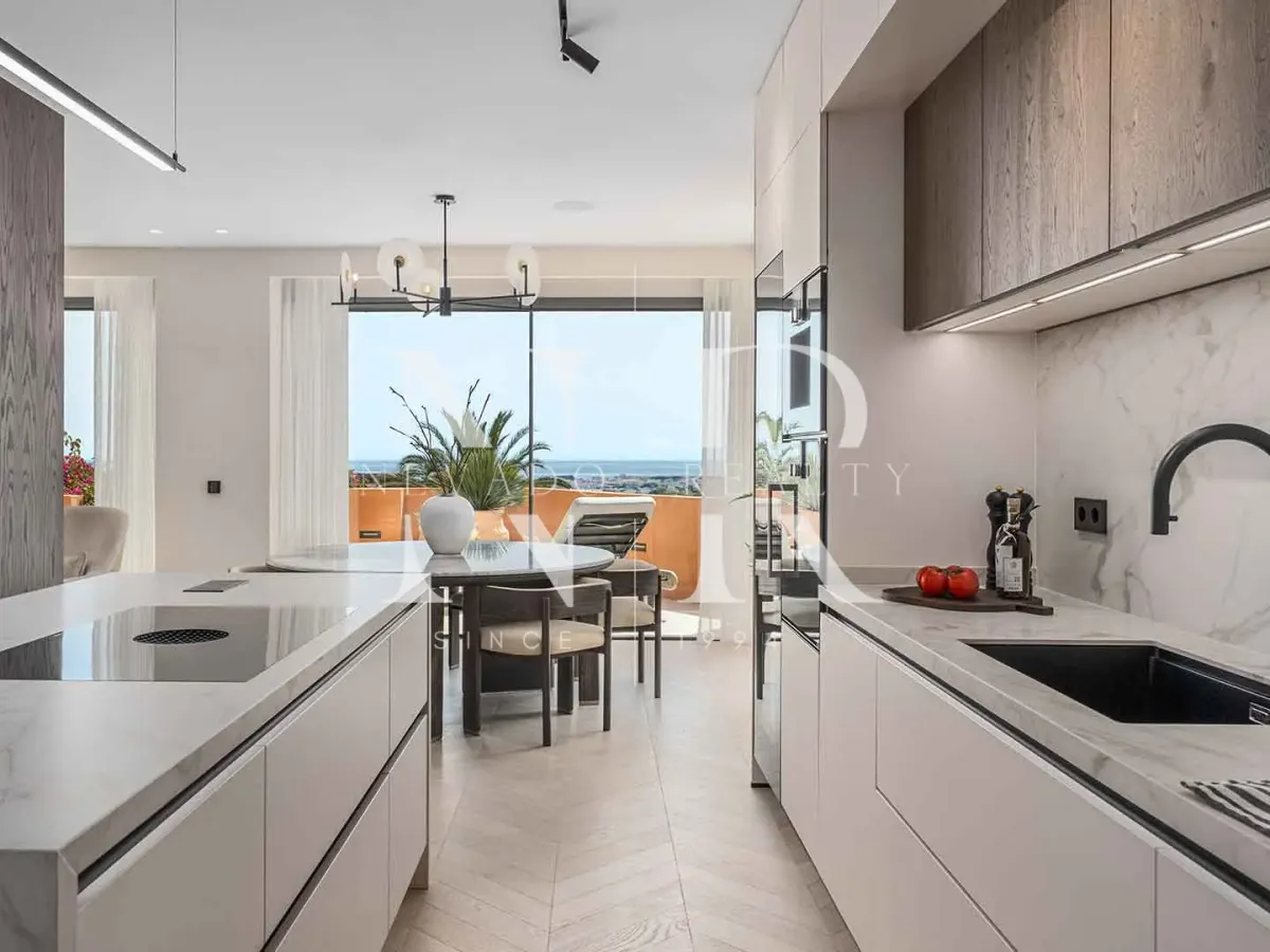 Apartment in Les Belvederes residential complex with panoramic sea views for sale