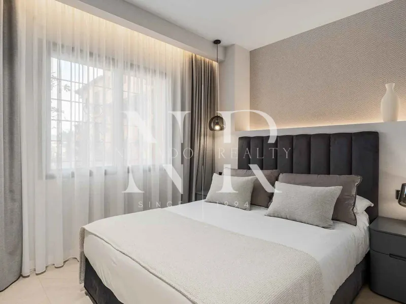 Apartment in Les Belvederes residential complex with panoramic sea views for sale