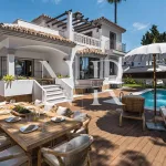 Completely renovated villa in the Altos del Rodeo residential area for sale 1