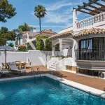 Completely renovated villa in the Altos del Rodeo residential area for sale 2