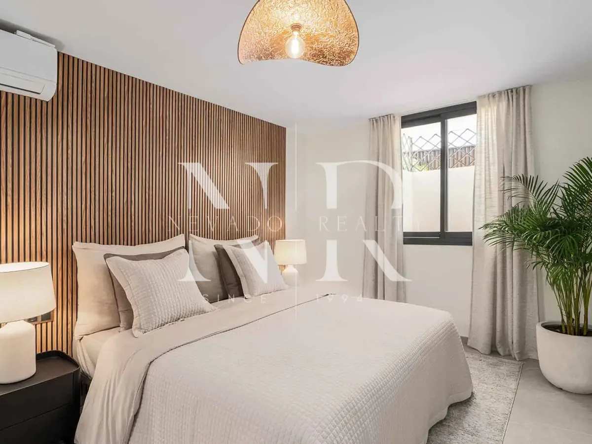 Completely renovated villa in the Altos del Rodeo residential area for sale