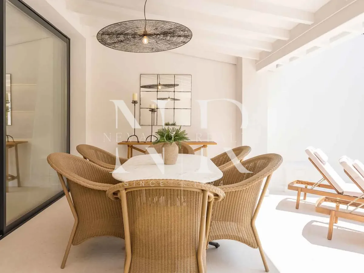 Townhouse in Los Olivos residential complex on the golf course front line for sale