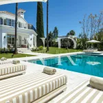 Completely refurbished villa in Nueva Andalucía for sale 1