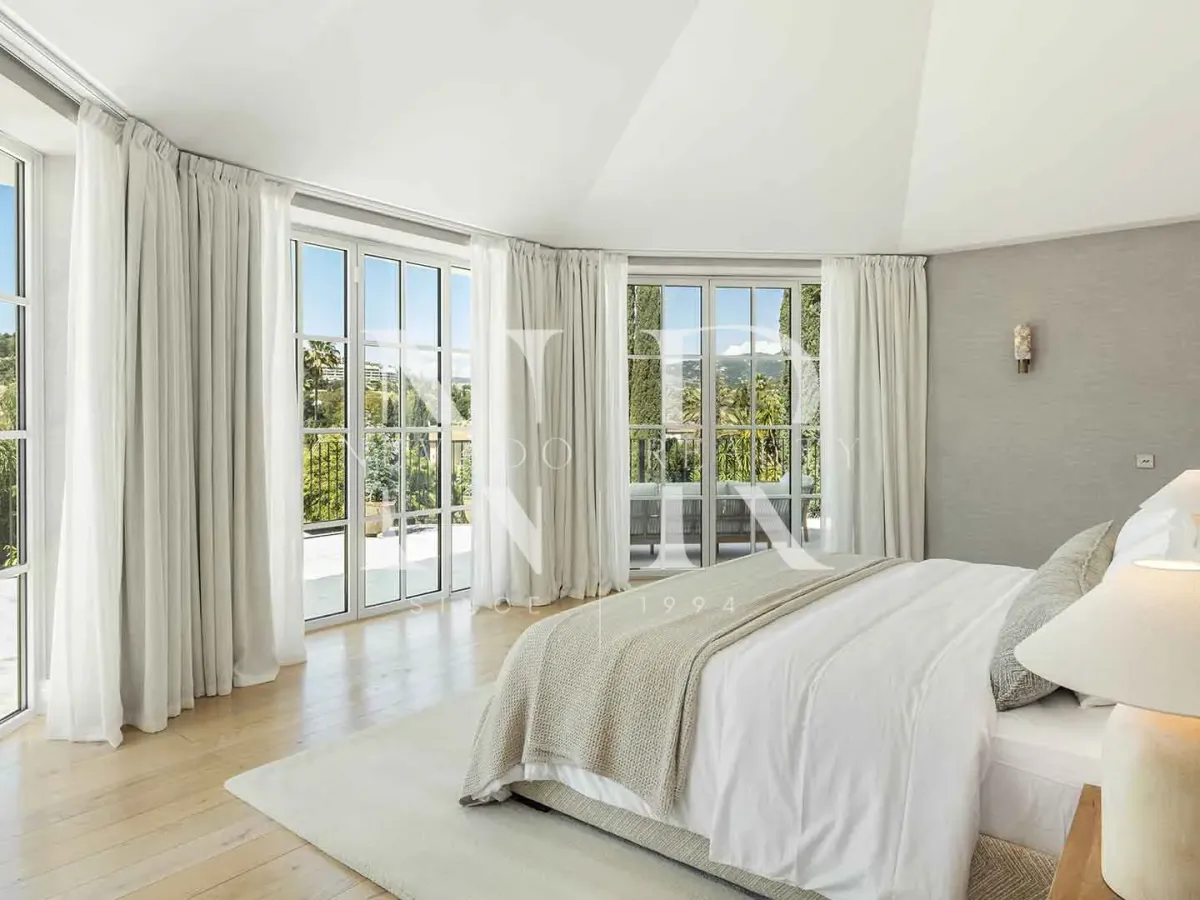 Completely refurbished villa in Nueva Andalucía for sale