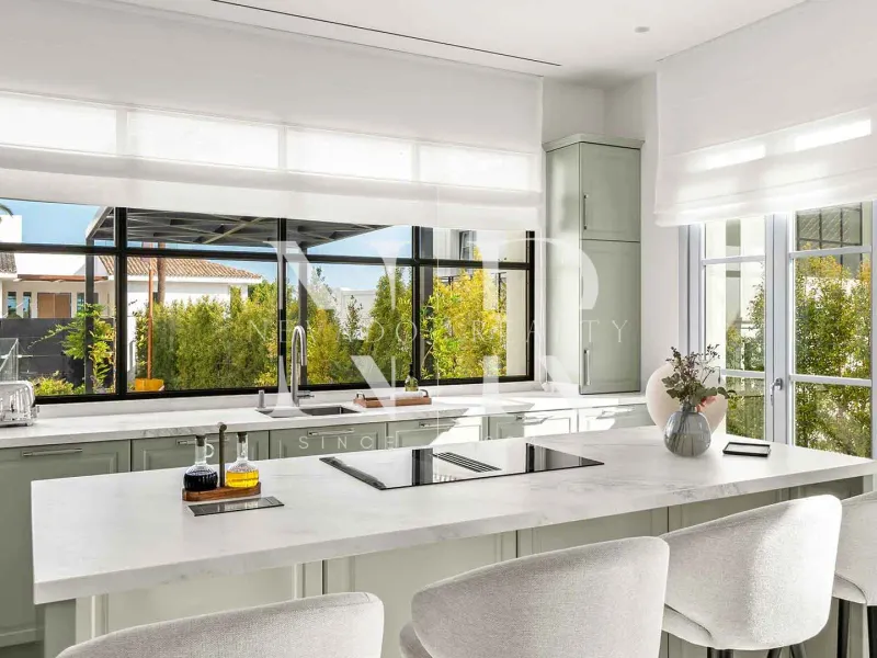 French style villa in La Cerquilla for sale