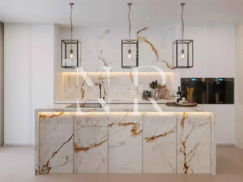 Villa in Los Naranjos Hill Club with construction project for sale