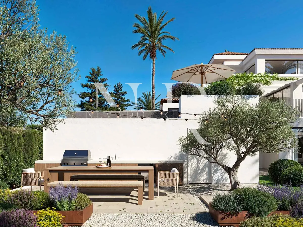 Newly built villa in Los Naranjos Hill Club for sale